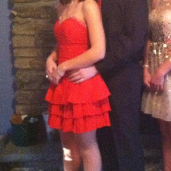 Prom dress - Picture 2 of 4